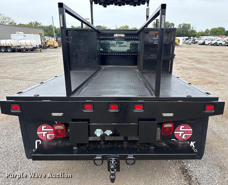 image for item NU9608 2012 Ford F350 Super Duty flatbed pickup truck