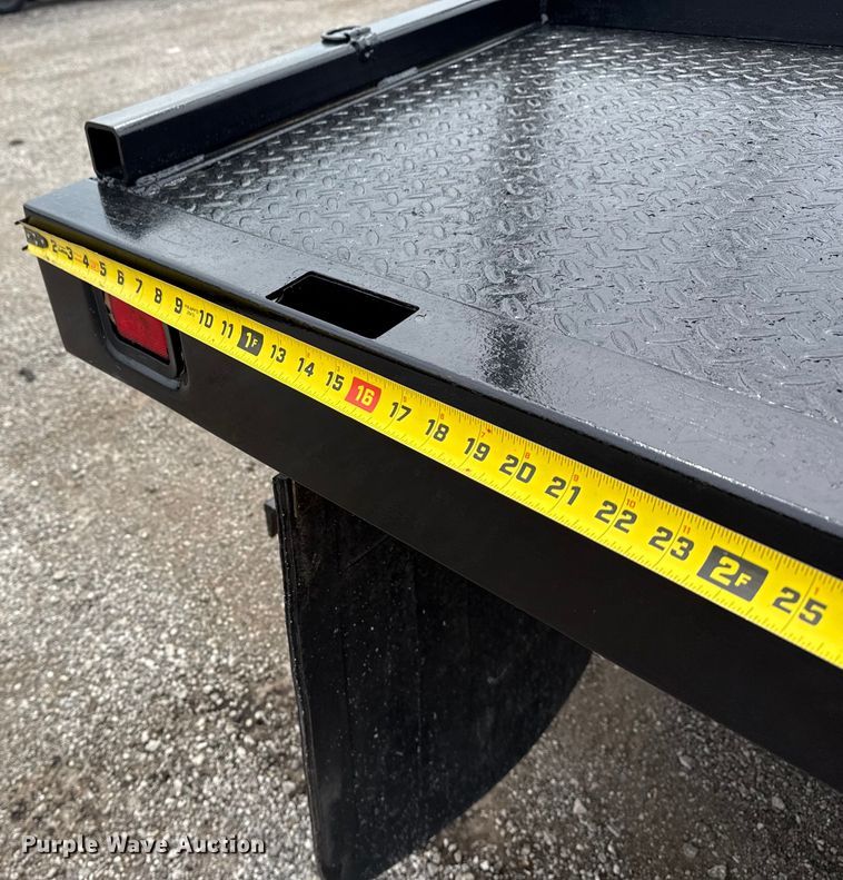 image for item NU9608 2012 Ford F350 Super Duty flatbed pickup truck