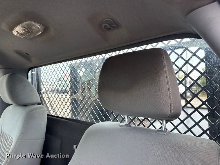 image for item NU9608 2012 Ford F350 Super Duty flatbed pickup truck