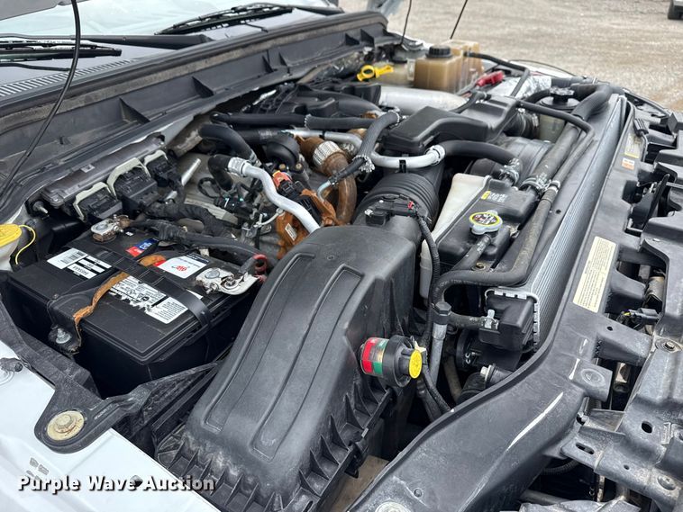 image for item NU9608 2012 Ford F350 Super Duty flatbed pickup truck