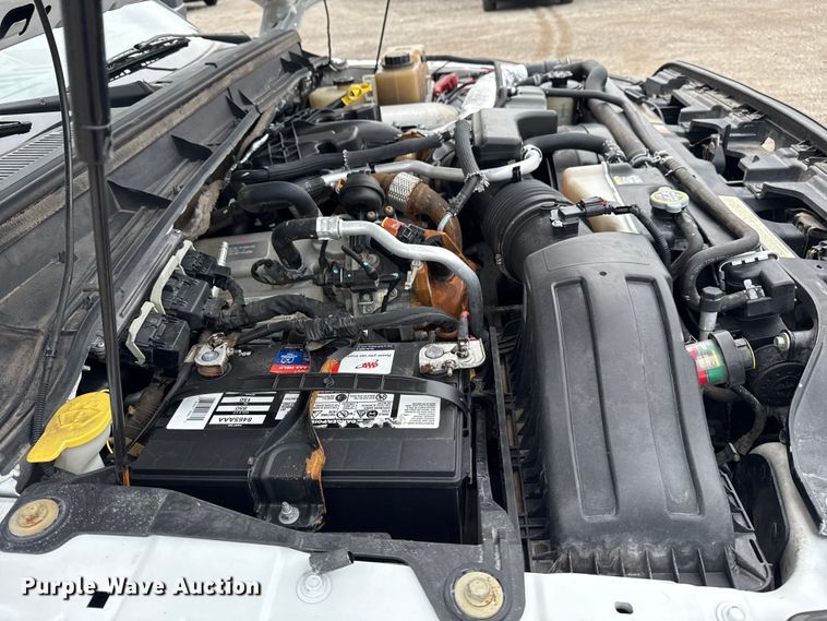 image for item NU9608 2012 Ford F350 Super Duty flatbed pickup truck