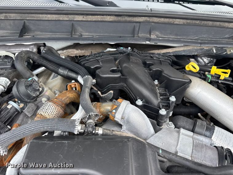 image for item NU9608 2012 Ford F350 Super Duty flatbed pickup truck