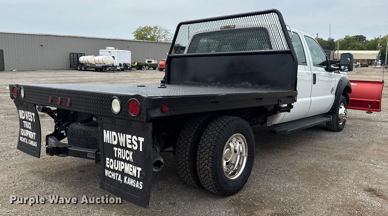 image for item NU9609 2012 Ford F350 Super Duty Crew Cab flatbed pickup truck