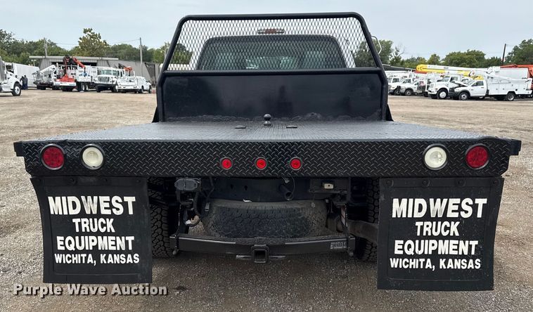 image for item NU9609 2012 Ford F350 Super Duty Crew Cab flatbed pickup truck