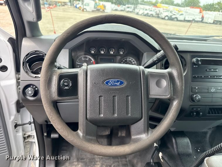 image for item NU9609 2012 Ford F350 Super Duty Crew Cab flatbed pickup truck