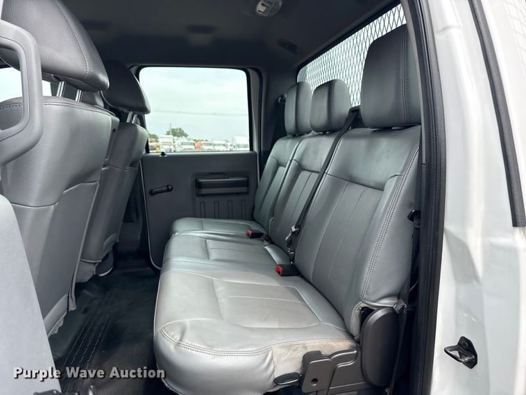 image for item NU9609 2012 Ford F350 Super Duty Crew Cab flatbed pickup truck