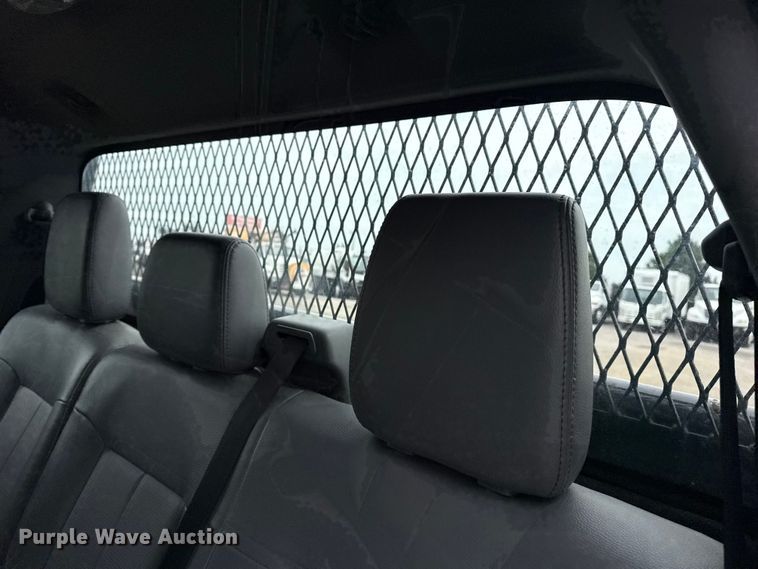 image for item NU9609 2012 Ford F350 Super Duty Crew Cab flatbed pickup truck