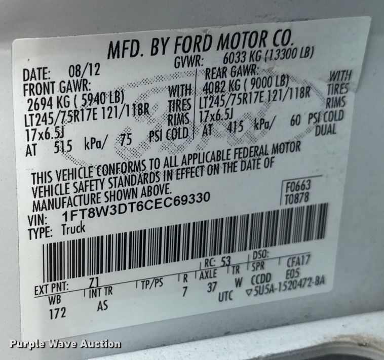 image for item NU9609 2012 Ford F350 Super Duty Crew Cab flatbed pickup truck