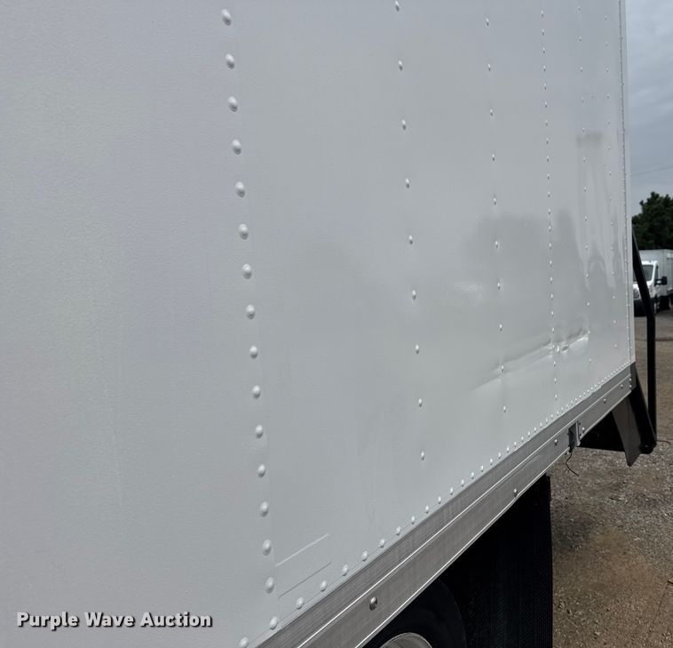 image for item NU9613 2012 Isuzu NPR box truck