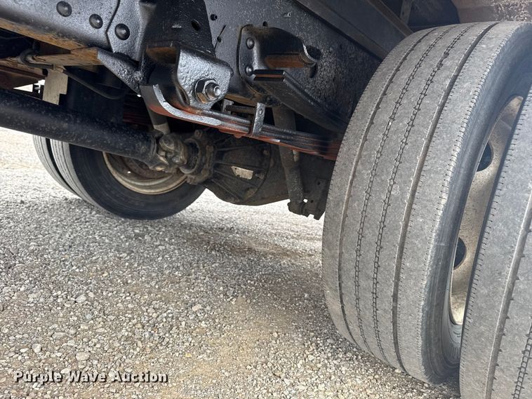 image for item NU9613 2012 Isuzu NPR box truck