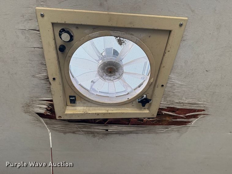 image for item NU9613 2012 Isuzu NPR box truck