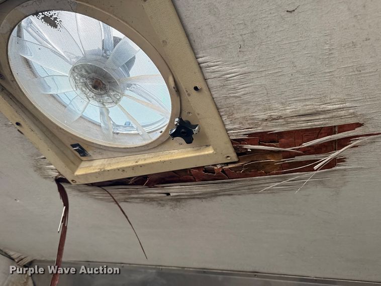 image for item NU9613 2012 Isuzu NPR box truck