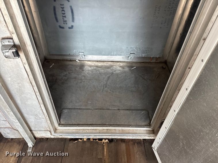 image for item NU9613 2012 Isuzu NPR box truck