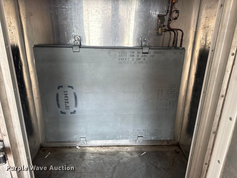 image for item NU9613 2012 Isuzu NPR box truck