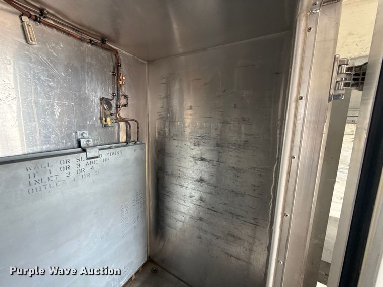 image for item NU9613 2012 Isuzu NPR box truck