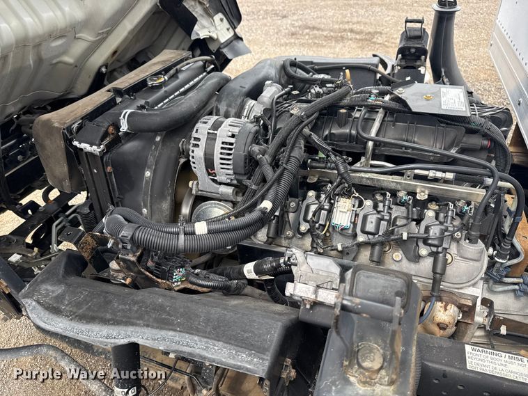 image for item NU9613 2012 Isuzu NPR box truck