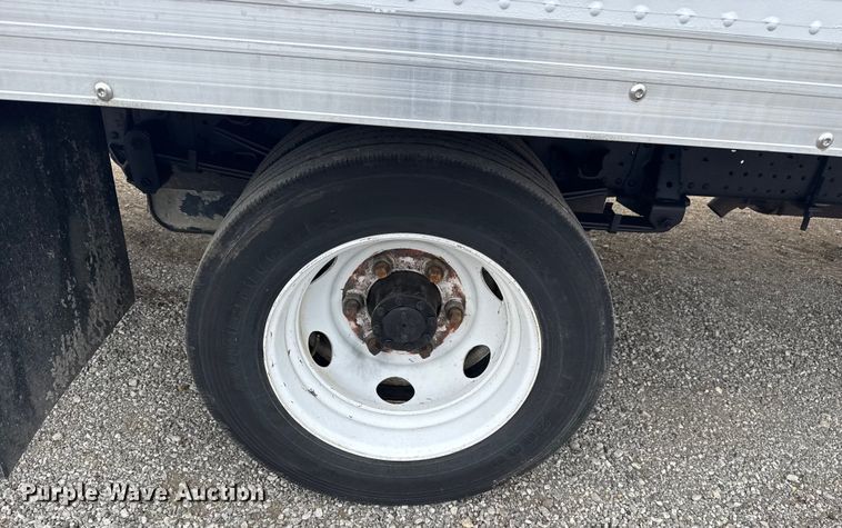 image for item NU9613 2012 Isuzu NPR box truck