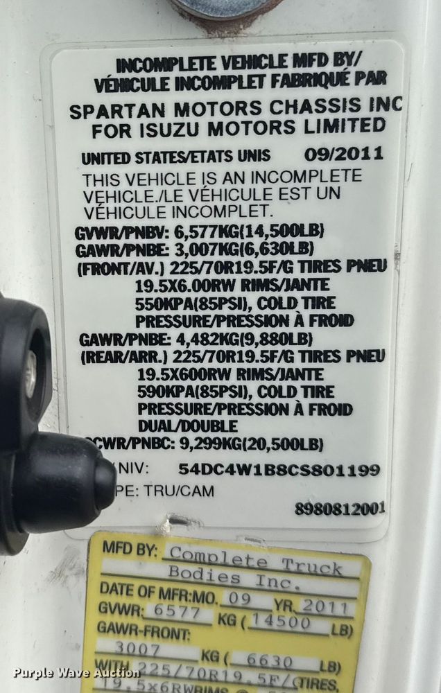 image for item NU9613 2012 Isuzu NPR box truck