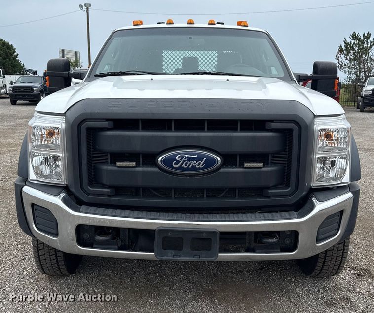 image for item NU9616 2016 Ford F550 Super Duty Crew Cab flatbed truck