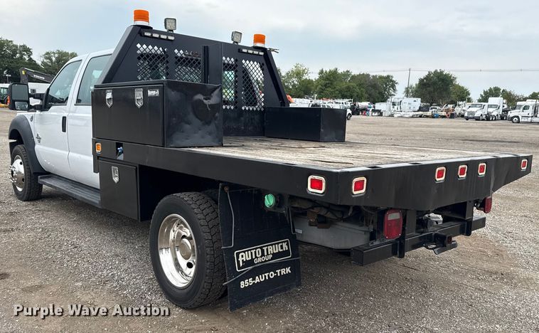 image for item NU9616 2016 Ford F550 Super Duty Crew Cab flatbed truck