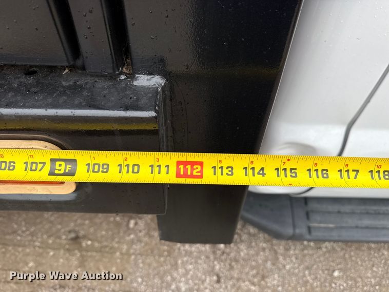 image for item NU9616 2016 Ford F550 Super Duty Crew Cab flatbed truck