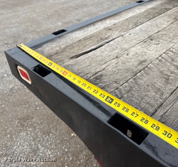 image for item NU9616 2016 Ford F550 Super Duty Crew Cab flatbed truck