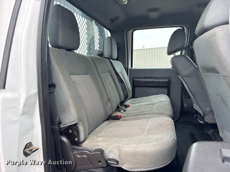 image for item NU9616 2016 Ford F550 Super Duty Crew Cab flatbed truck