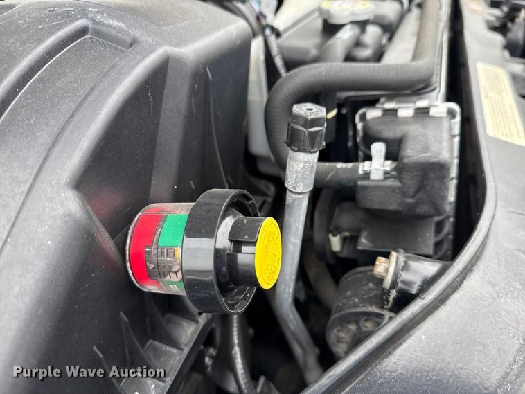 image for item NU9616 2016 Ford F550 Super Duty Crew Cab flatbed truck