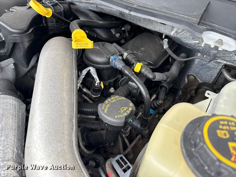 image for item NU9616 2016 Ford F550 Super Duty Crew Cab flatbed truck