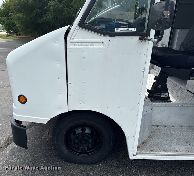 image for item OJ9929 2006 Ford E450 food truck