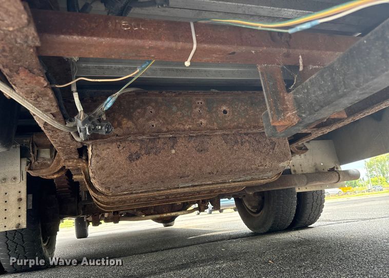 image for item OJ9929 2006 Ford E450 food truck