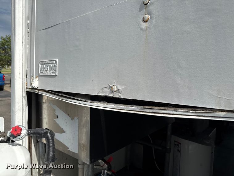 image for item OJ9929 2006 Ford E450 food truck