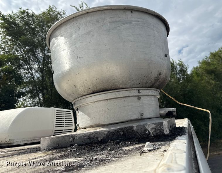 image for item OJ9929 2006 Ford E450 food truck