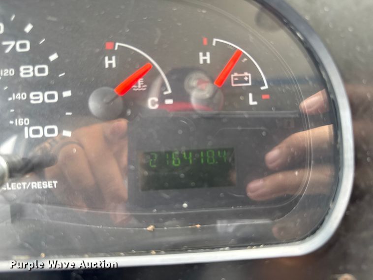 image for item OJ9929 2006 Ford E450 food truck