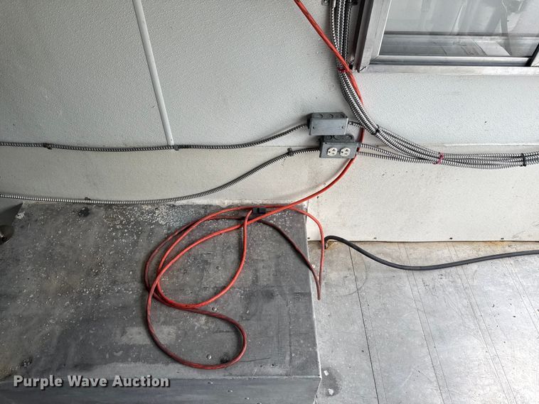 image for item OJ9929 2006 Ford E450 food truck