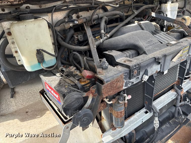 image for item OJ9929 2006 Ford E450 food truck