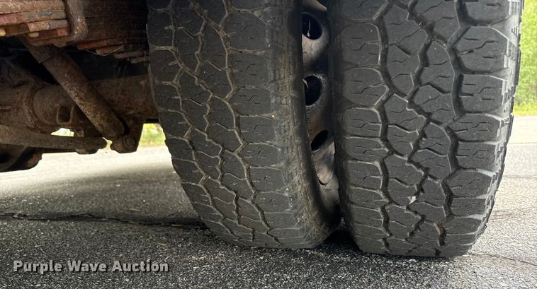 image for item OJ9929 2006 Ford E450 food truck