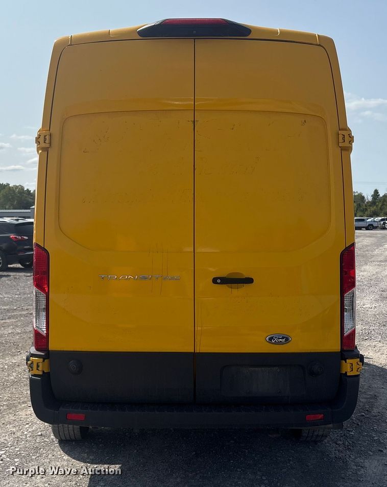 image for item YA0619 2020 Ford Transit 250 van