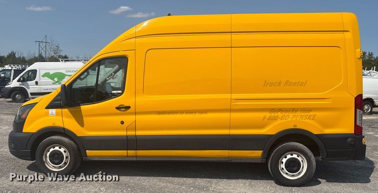 image for item YA0619 2020 Ford Transit 250 van