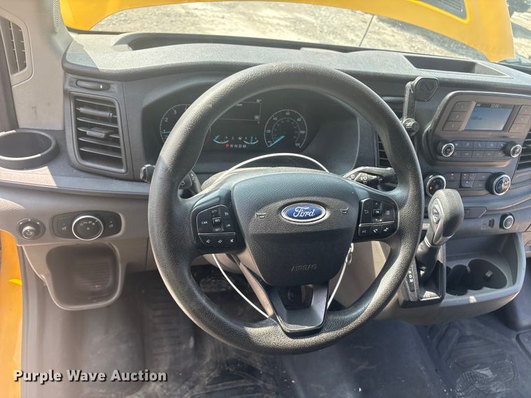 image for item YA0619 2020 Ford Transit 250 van