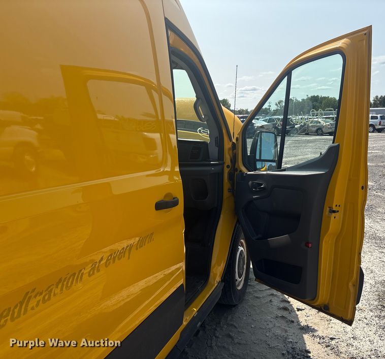 image for item YA0619 2020 Ford Transit 250 van