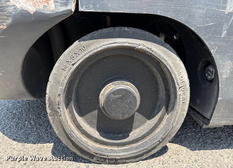 image for item YA0737 Crown CGC20SC-9 forklift