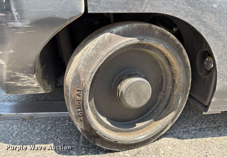 image for item YA0739 Crown CGC20SC-9 forklift