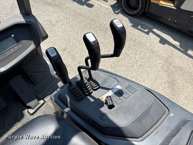 image for item YA0740 Crown CGC20SC-9 forklift