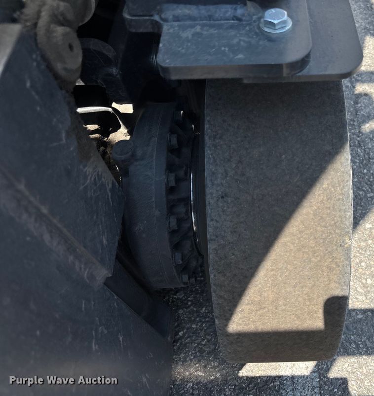 image for item YA0740 Crown CGC20SC-9 forklift