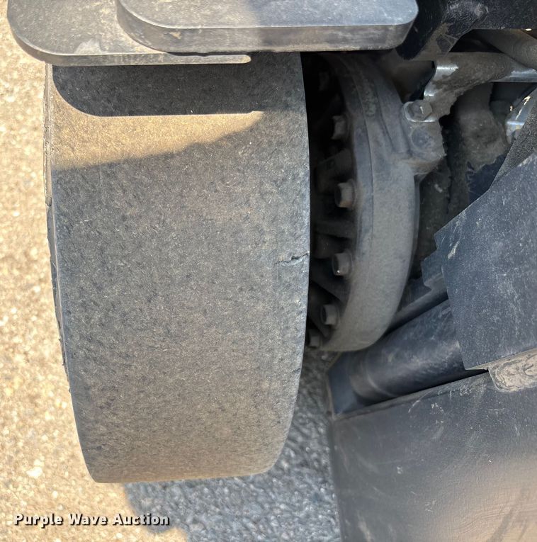 image for item YA0740 Crown CGC20SC-9 forklift