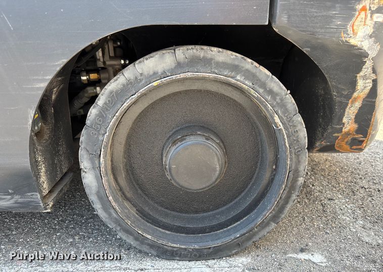 image for item YA0740 Crown CGC20SC-9 forklift