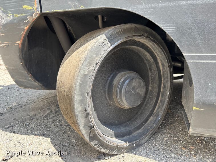 image for item YA0741 Crown CGC20SC-9 forklift