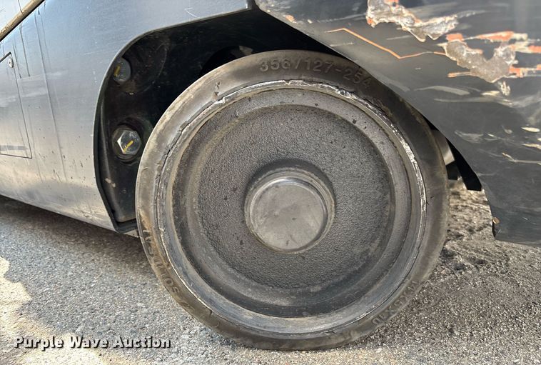 image for item YA0741 Crown CGC20SC-9 forklift