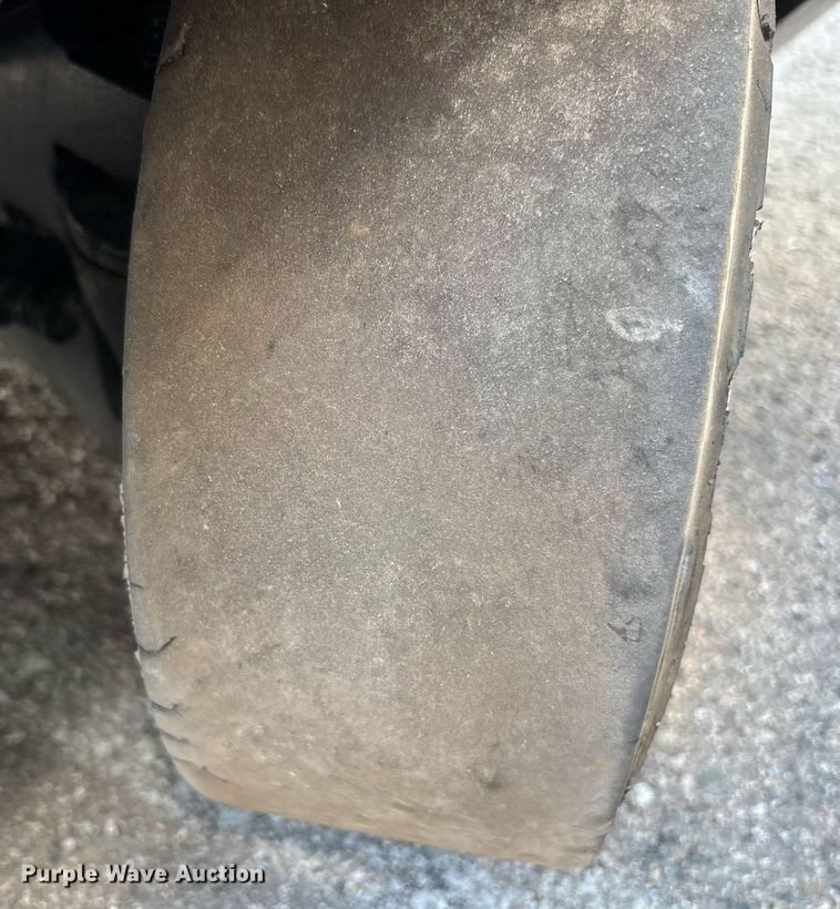 image for item YA0741 Crown CGC20SC-9 forklift